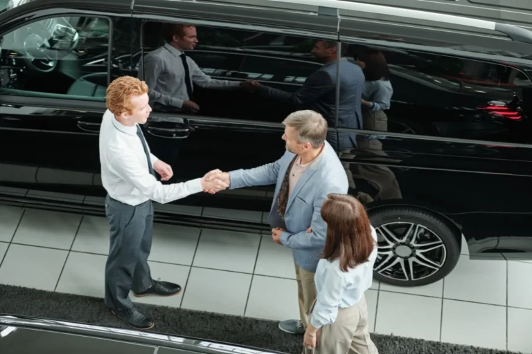 How to Plan a VIP Night Out in London with 8 Chauffeurs