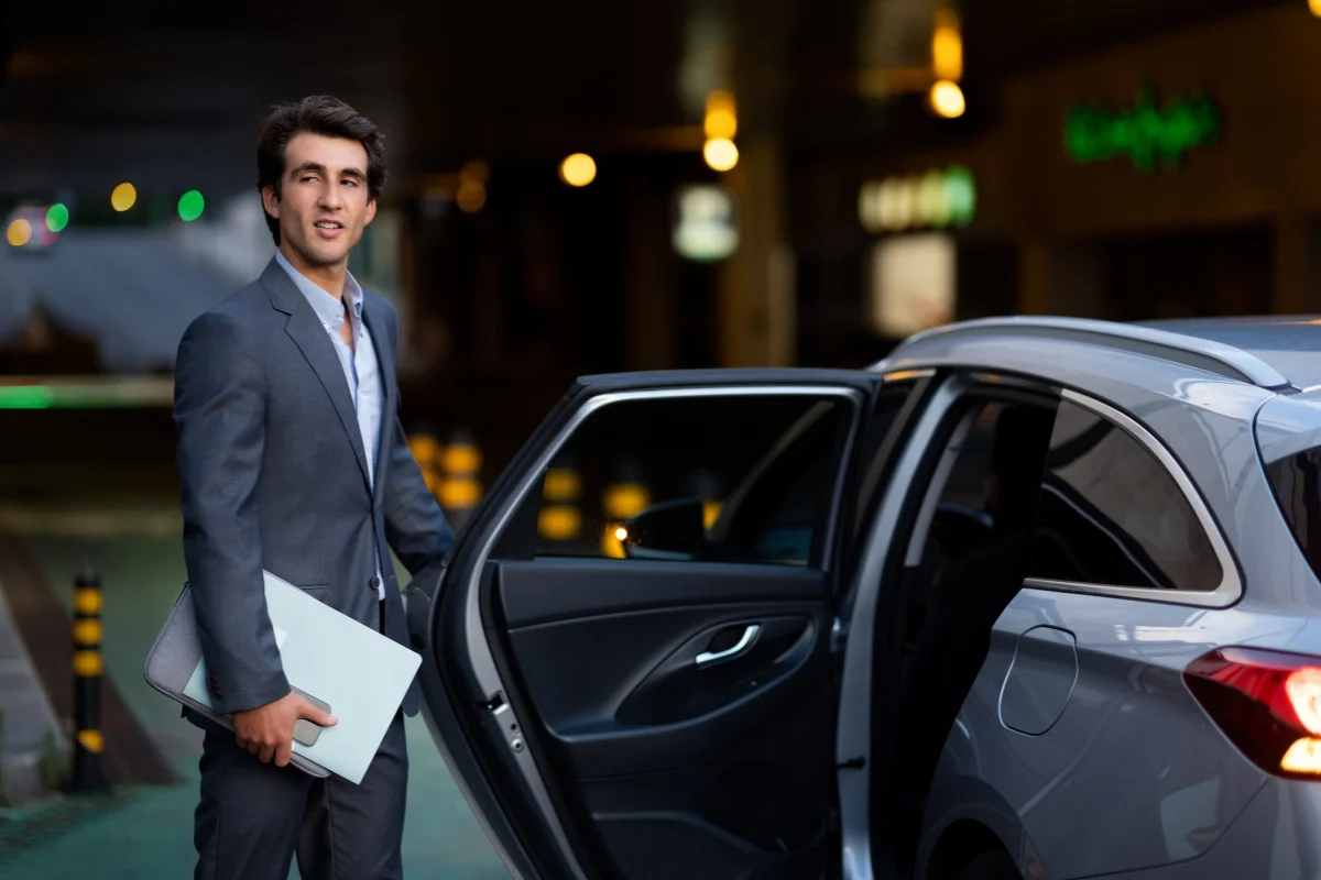 How to Book the Perfect Chauffeur Experience in London